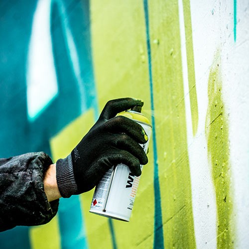 Montana Cans WHITE graffiti and street art